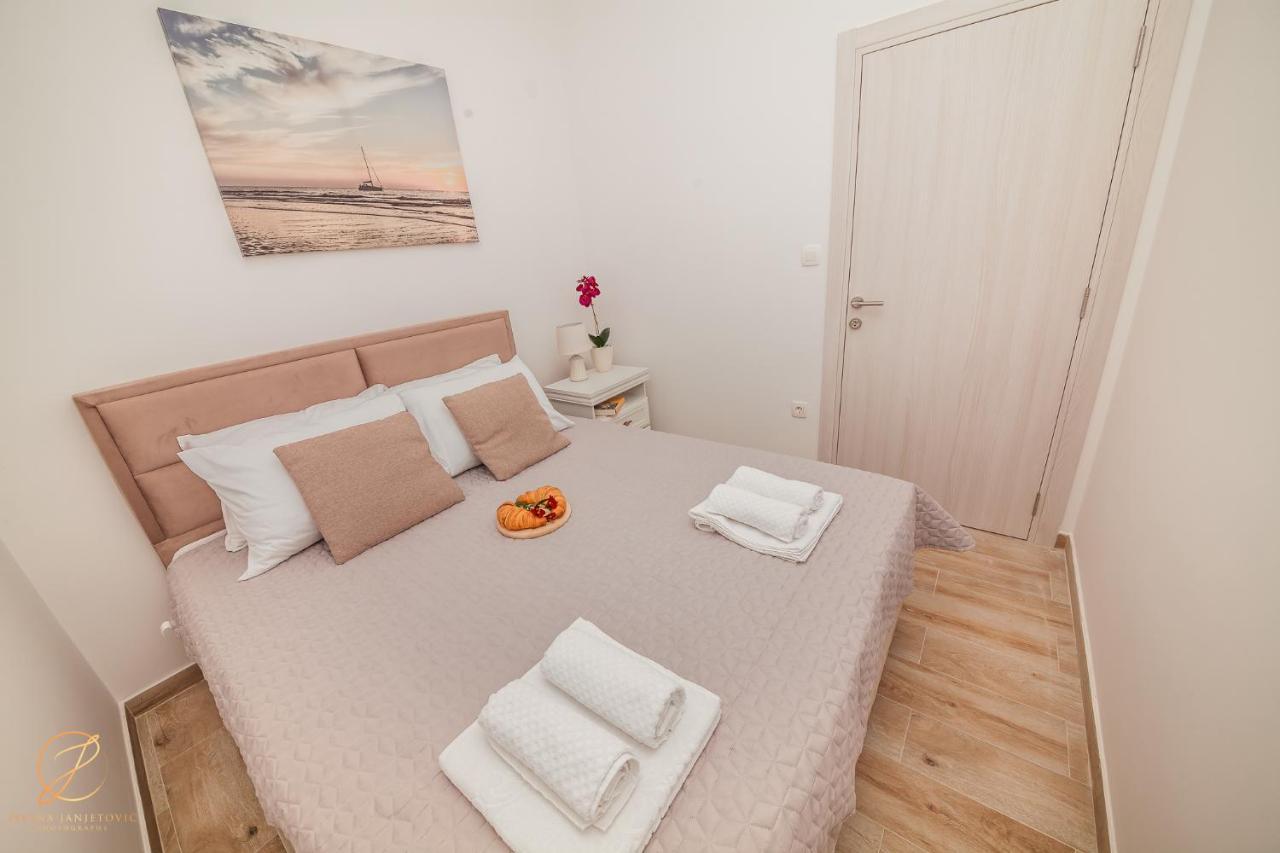 Apartments Ruzmarin Herceg Novi Eksteriør bilde