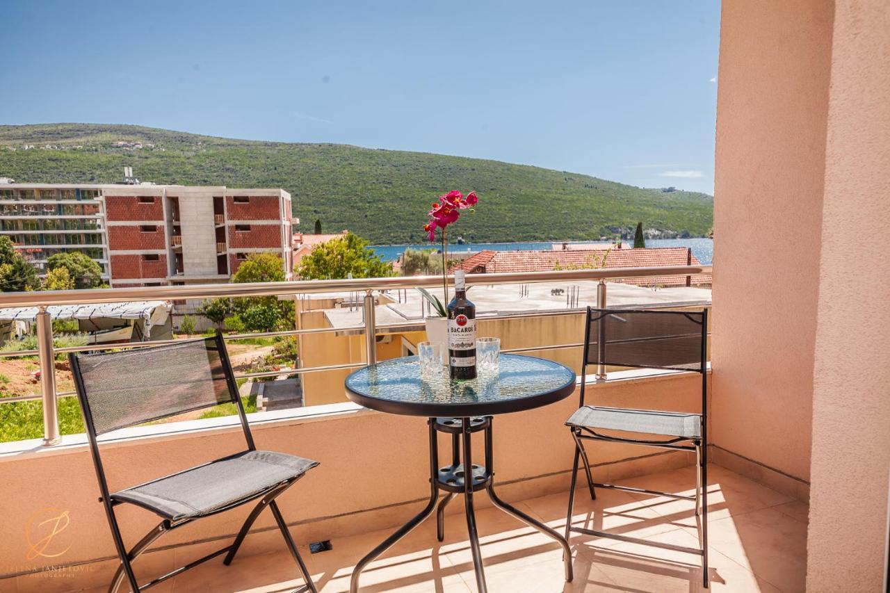 Apartments Ruzmarin Herceg Novi Eksteriør bilde