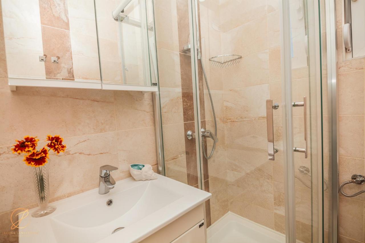 Apartments Ruzmarin Herceg Novi Eksteriør bilde