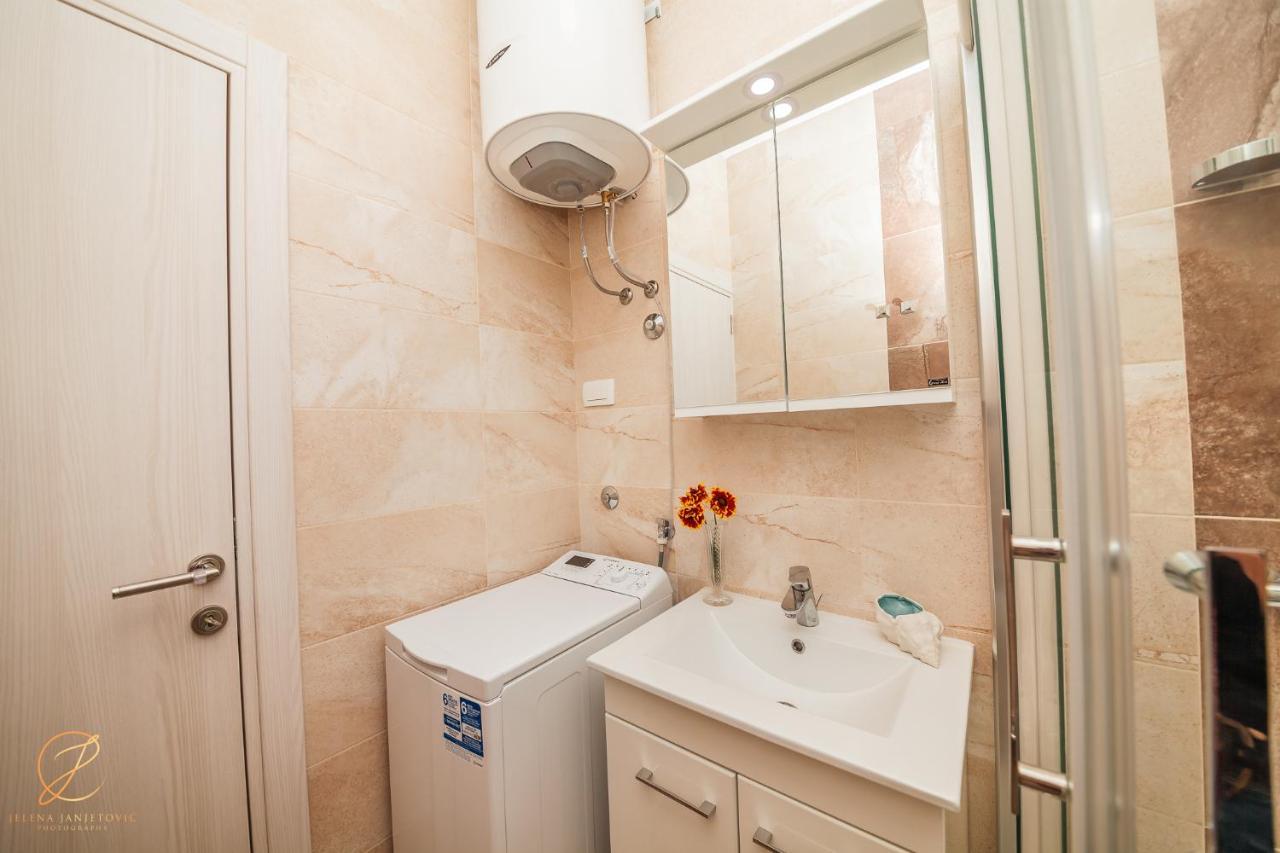 Apartments Ruzmarin Herceg Novi Eksteriør bilde