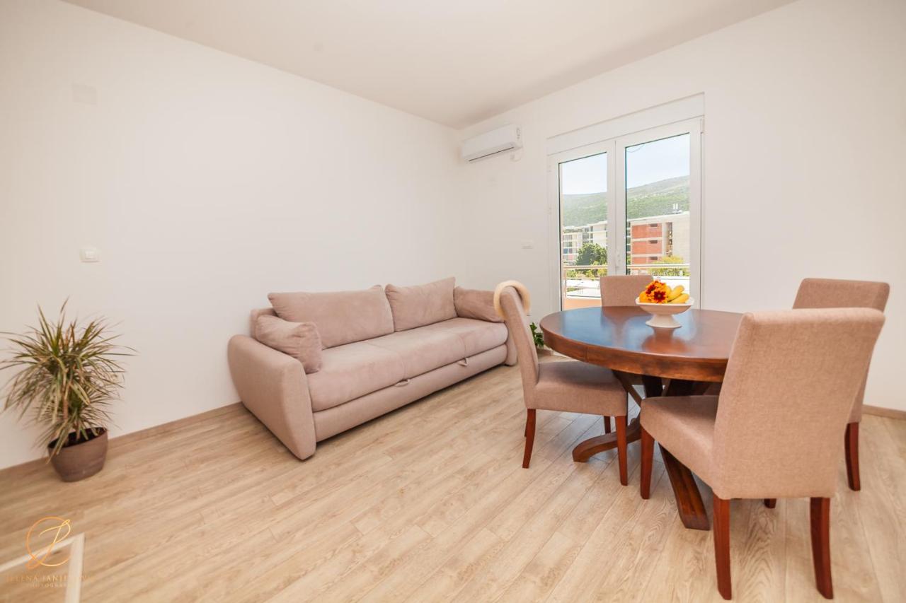 Apartments Ruzmarin Herceg Novi Eksteriør bilde