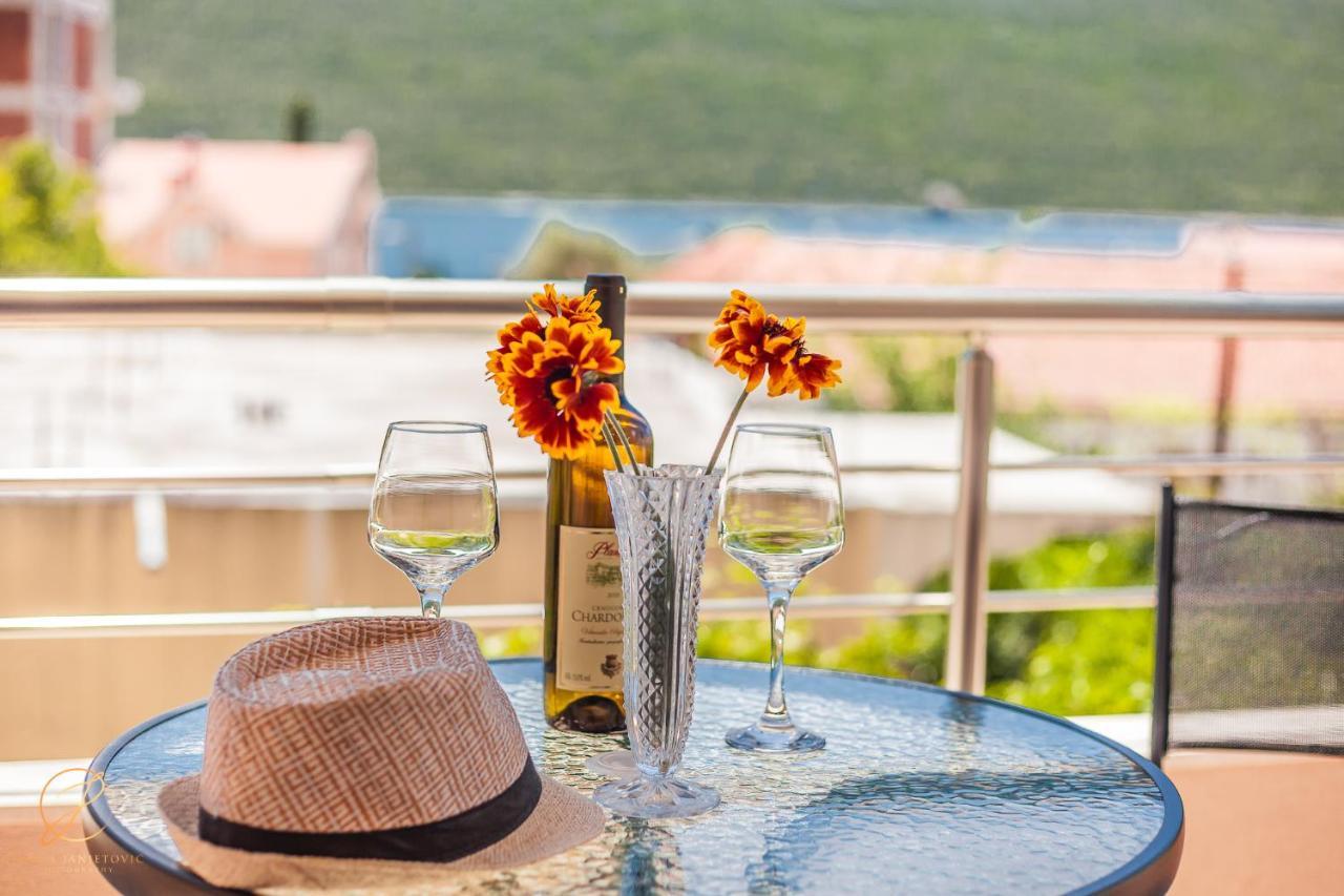 Apartments Ruzmarin Herceg Novi Eksteriør bilde