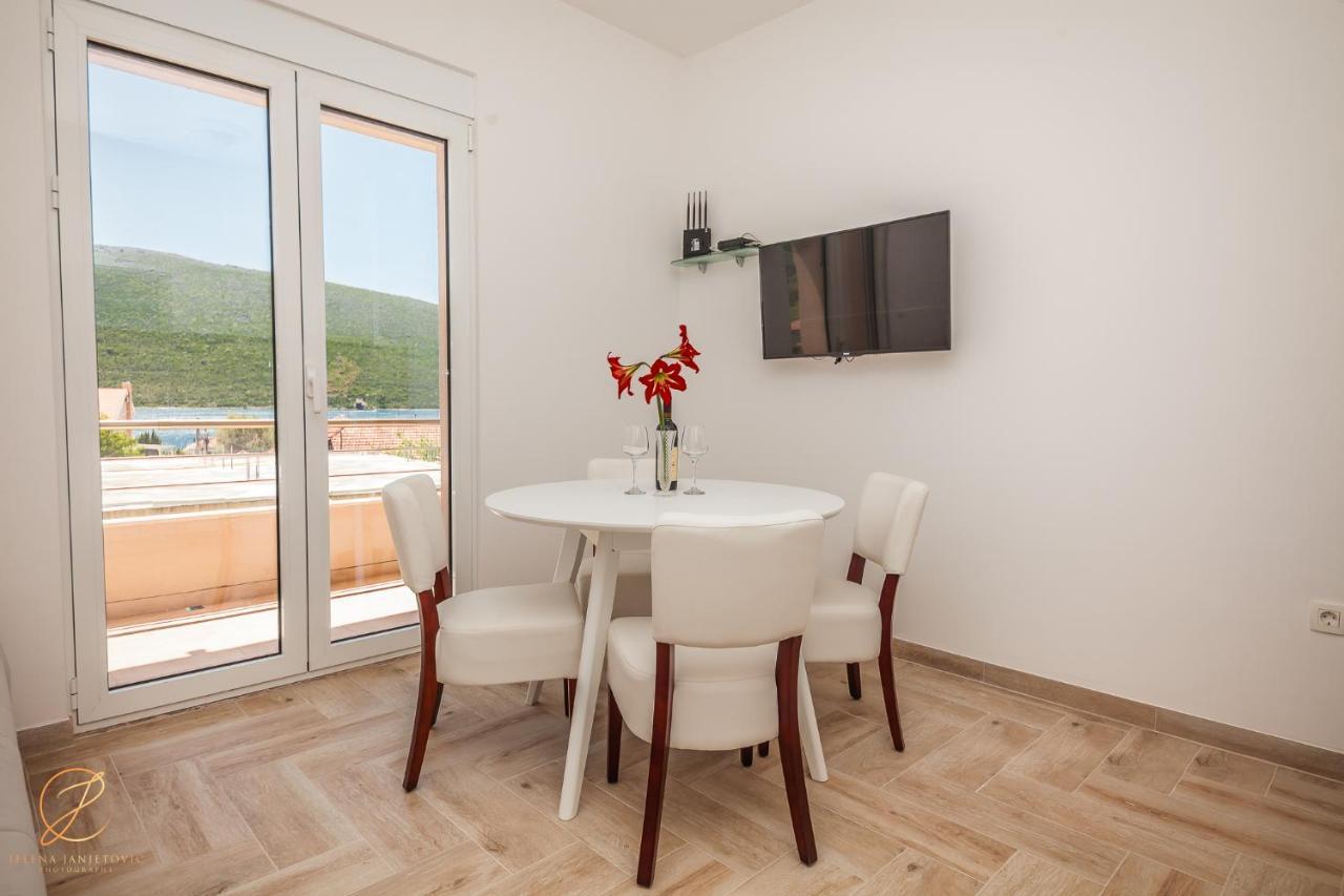 Apartments Ruzmarin Herceg Novi Eksteriør bilde