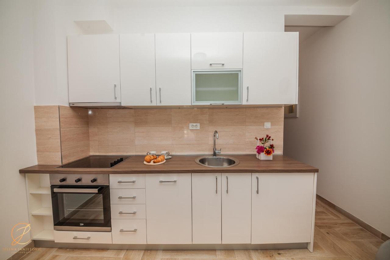 Apartments Ruzmarin Herceg Novi Eksteriør bilde